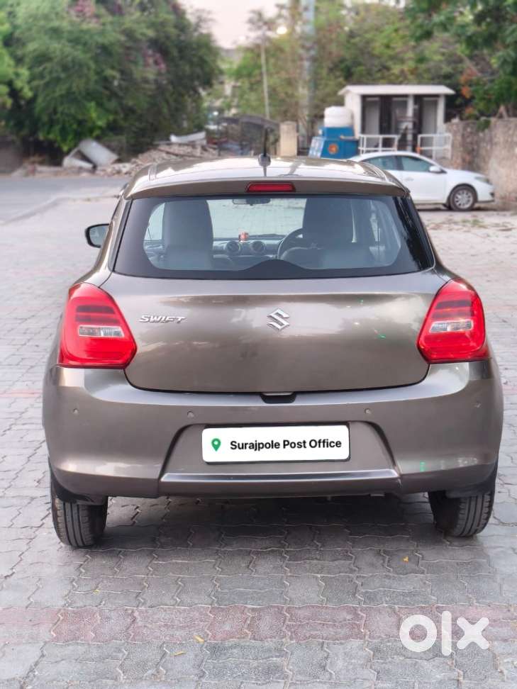 Maruti Suzuki Swift Vxi + Manual, 2022, Petrol