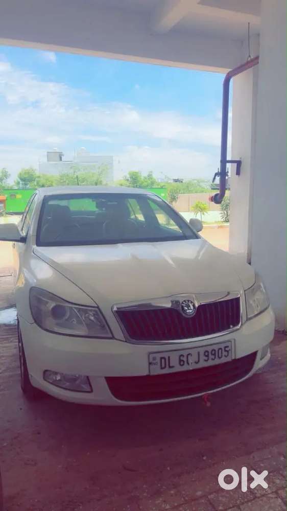 Skoda Laura Ambiente Tsi 2012 Model