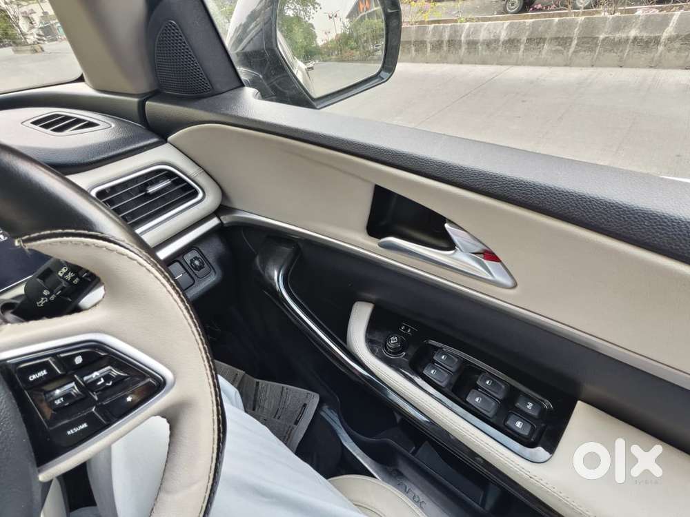 Mahindra Xuv700 2.2 Ax 3 Diesel Mt 5 Str, 2024, Diesel