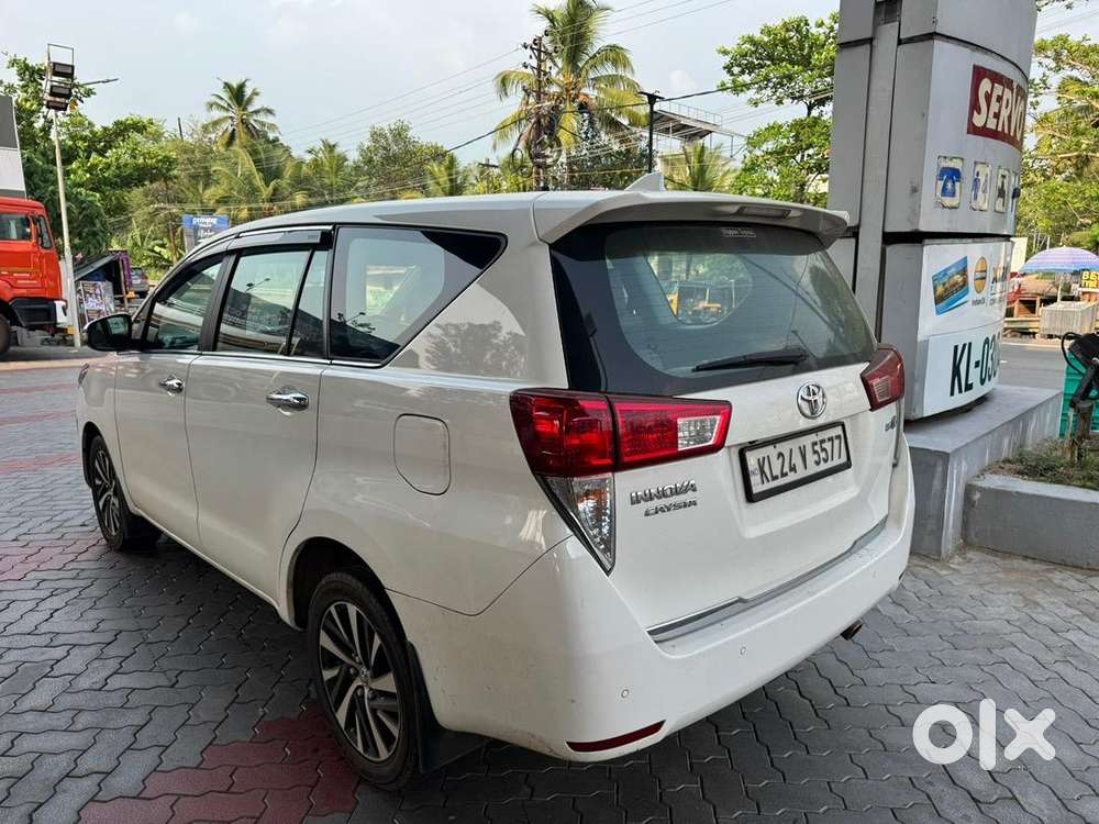 Toyota Innova Crysta 2022 Diesel Well Maintained