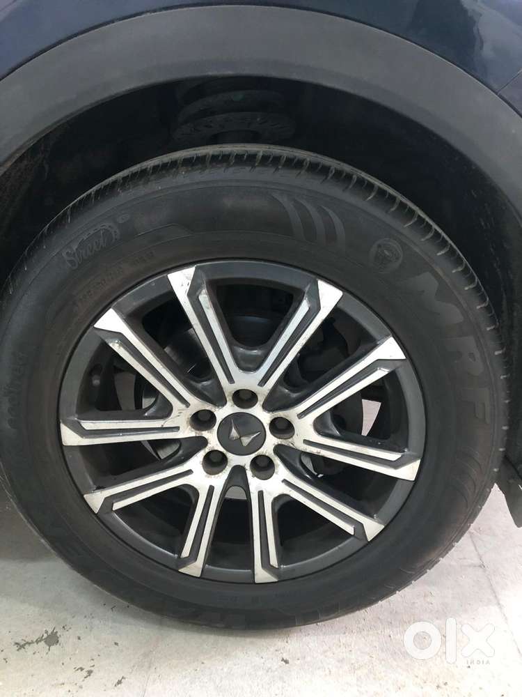 Mahindra Xuv700 2.2 Ax 7 Diesel At Luxury Pack Str, 2022, Diesel