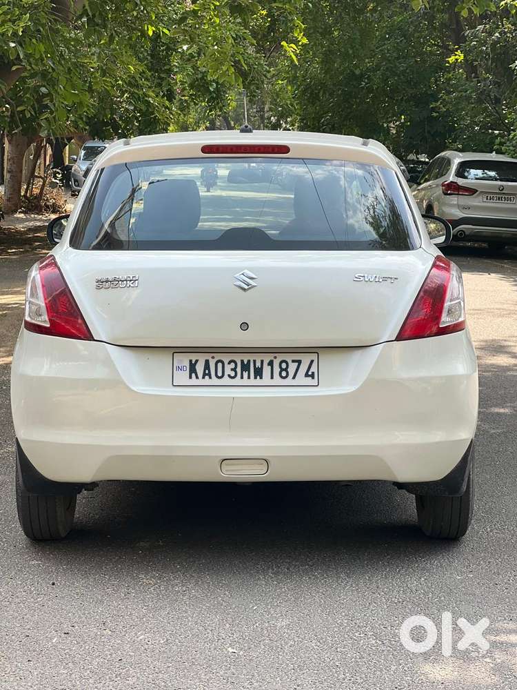 Maruti Suzuki Swift Lxi Optional-o, 2015, Petrol