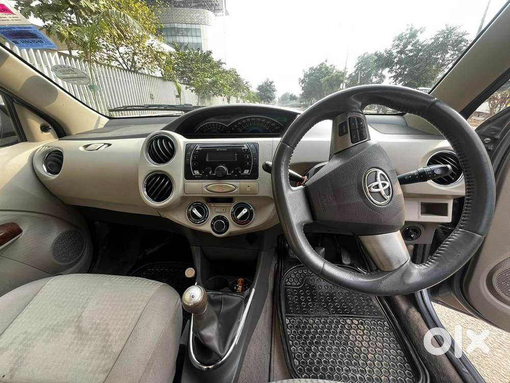 Toyota Petrol Manual 2013 Car