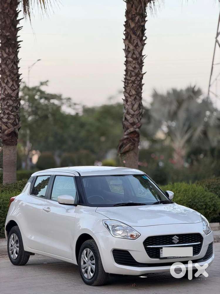 Maruti Suzuki Swift Vxi Optional, 2023, Petrol