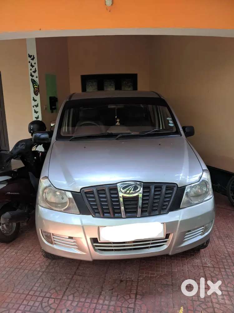 Mahindra Xylo 2011
