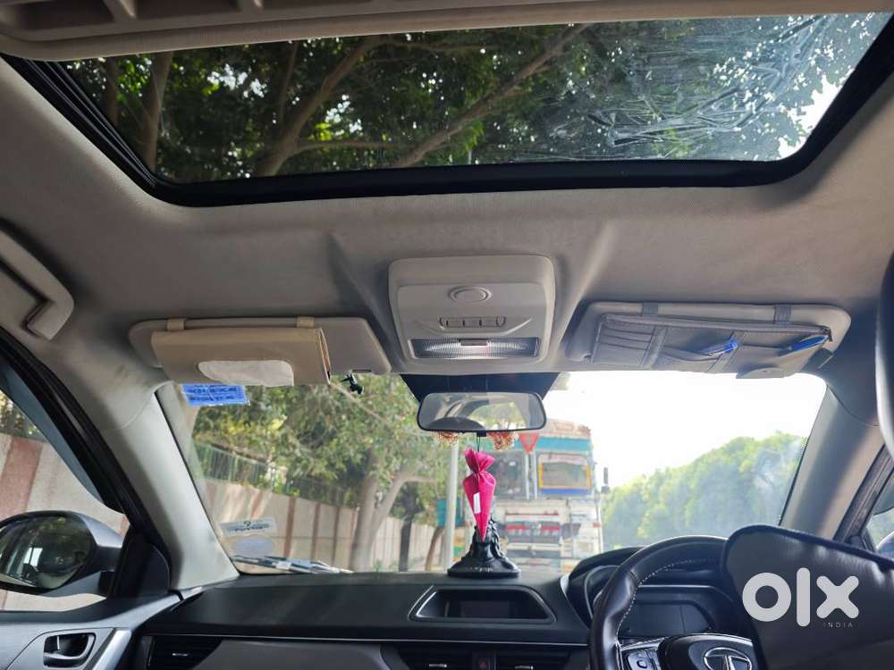 Tata Nexon Xm(s) Petrol Manual (2020 Nov) Sunroof | Delhi Registered