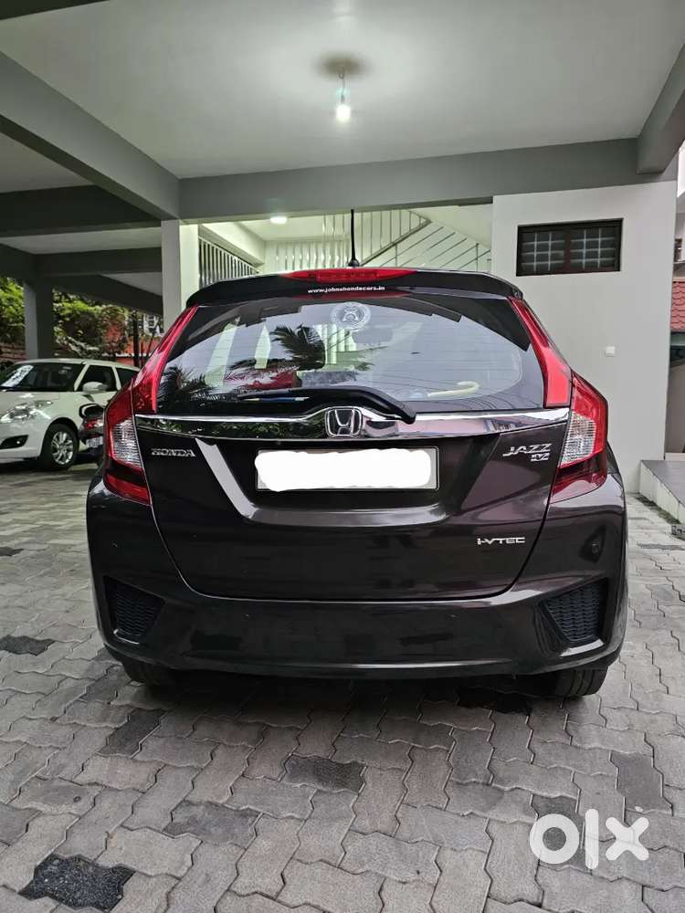 Honda Jazz 2016 Petrol Well Maintained