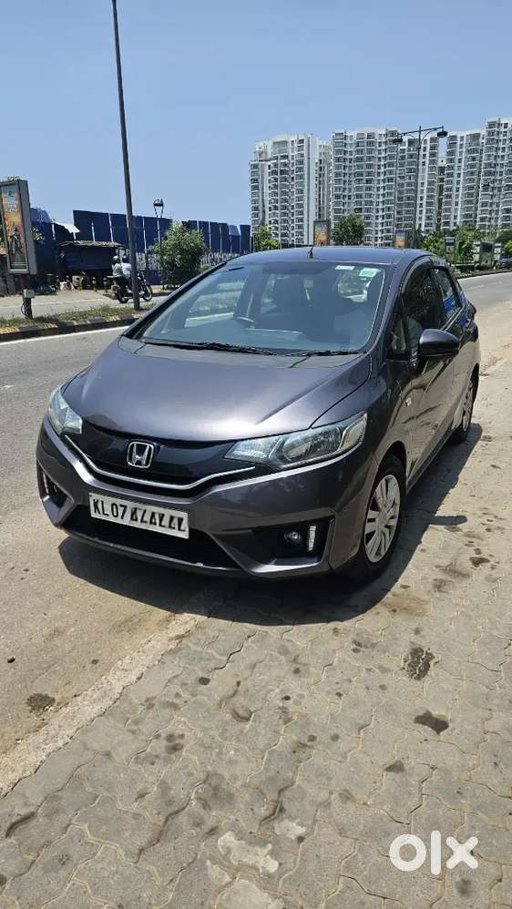 Honda Jazz 2017 Petrol Well Maintained 2018 Registered