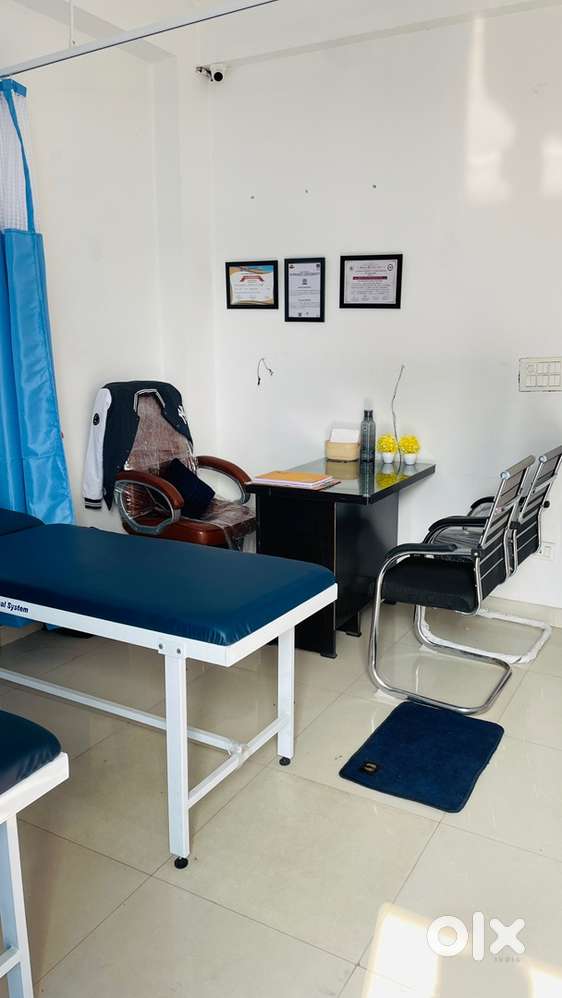 ₹125000    Hospital clinic full setup and furniture
