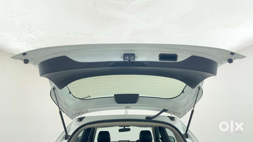 Honda Elevate V Mt, 2023, Petrol