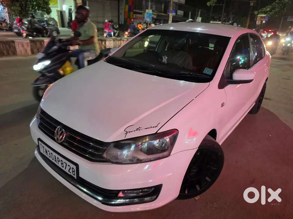 Volkswagen Vento Highline 2012 Car