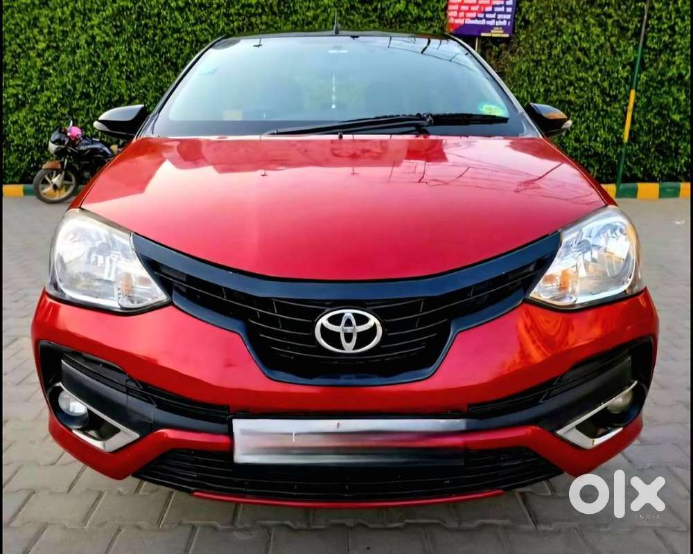 Toyota Etios Liva V Limited, 2019, Petrol