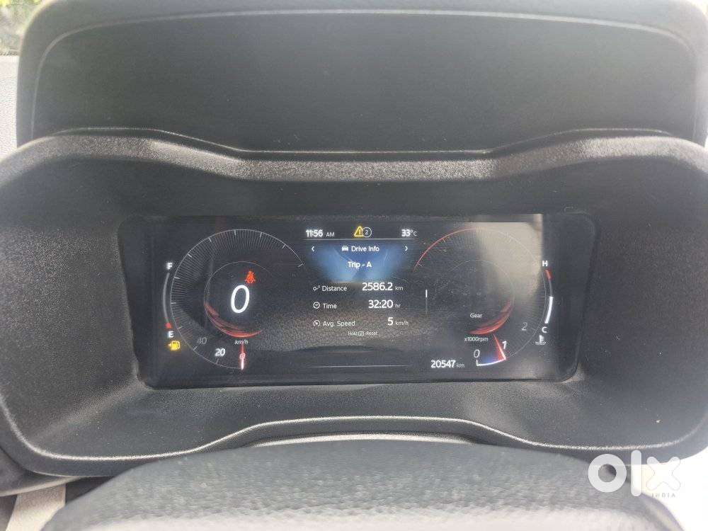 Mahindra Xuv 3xo Ax5 Pm Mt, 2024, Petrol