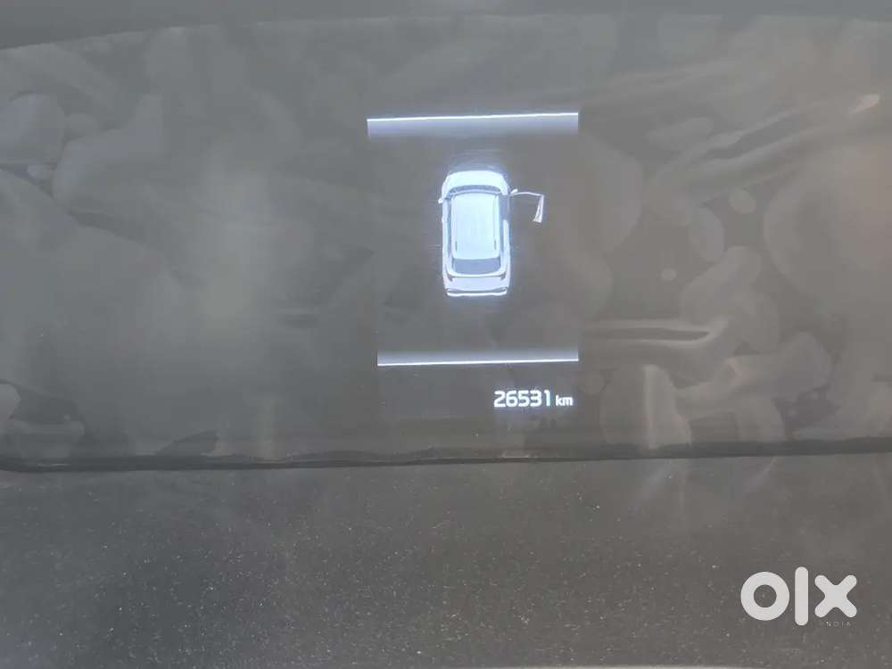 Kia Carens 2023 Petrol 26500 Km Driven