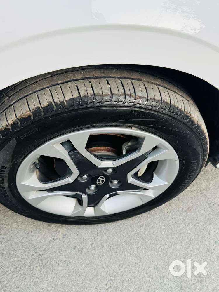 Hyundai I20 Sportz 1.2 Ivt, 2024, Petrol