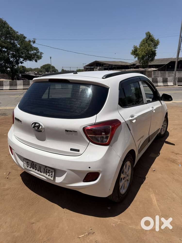 Hyundai Grand I10 2013-2016 Crdi Sportz, 2015, Diesel