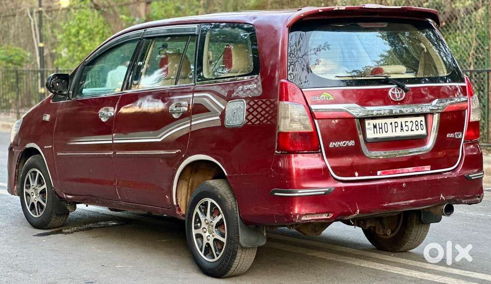 Toyota Innova 2004-2011 2.5 V Diesel 7-seater, 2005, Diesel
