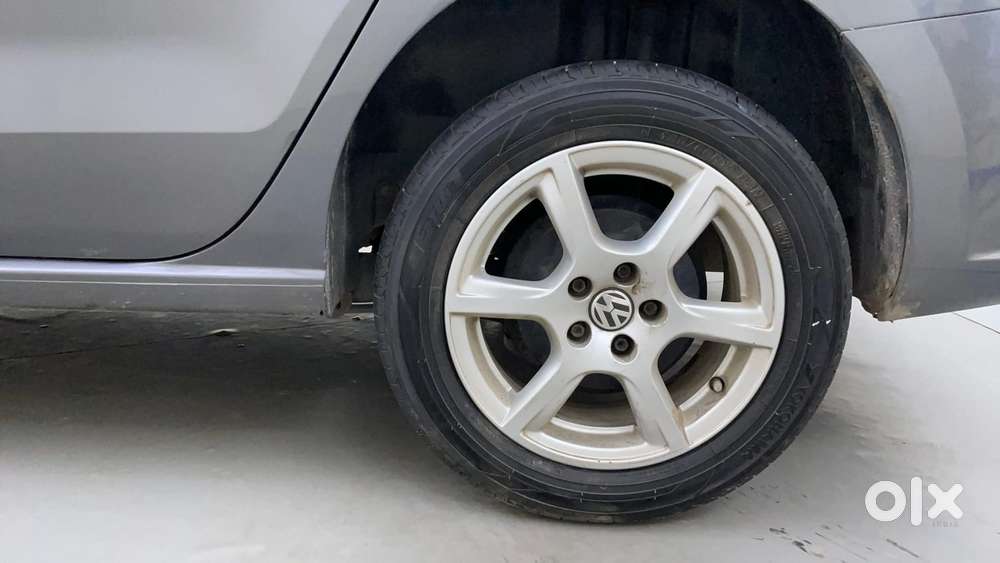Volkswagen Vento Petrol Highline, 2014, Petrol