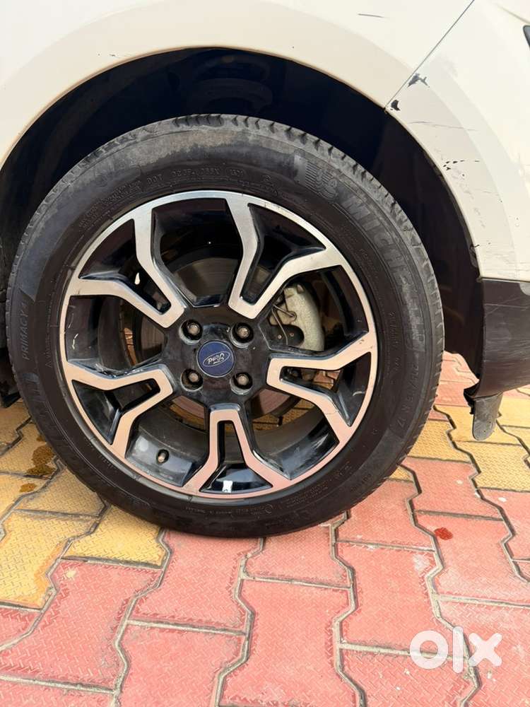 2018 Ford Ecosport Signature, Diesel Mt