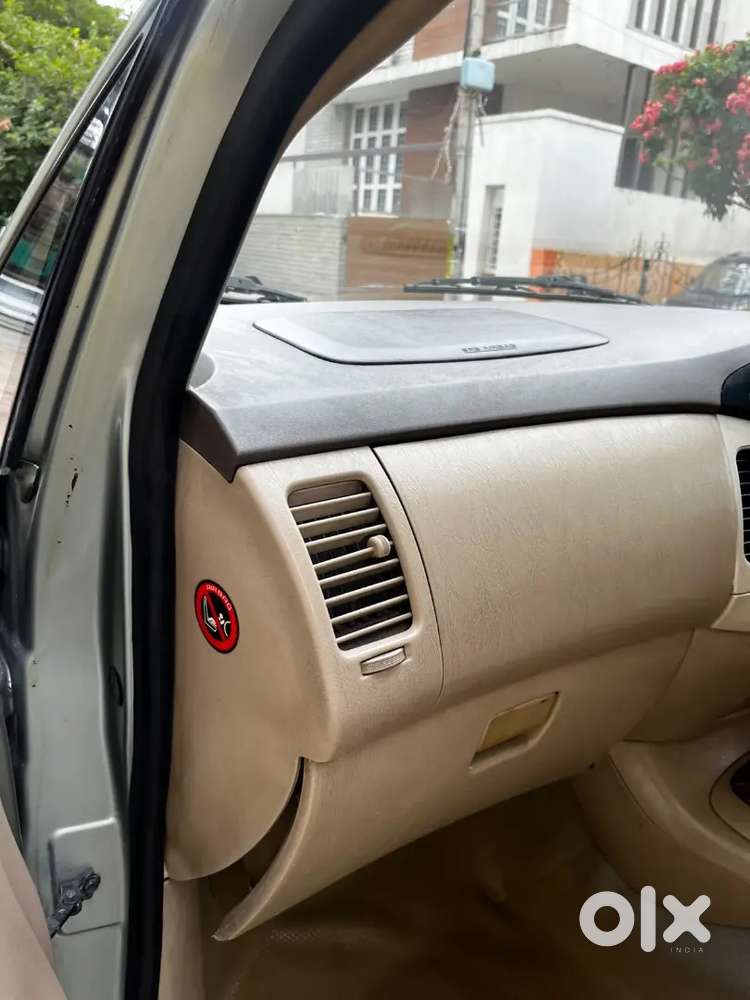 Toyota Innova Gx Petrol 2005 Year With Valid Fc Till 2031