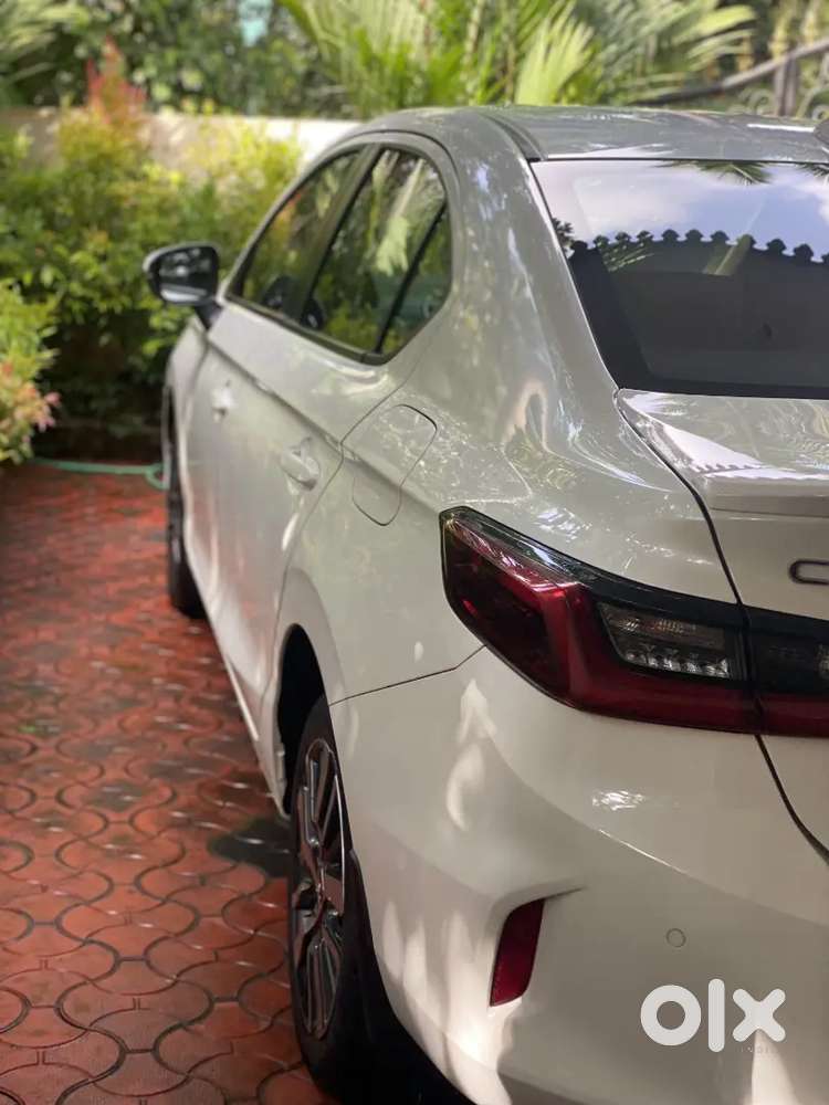 Honda City Zx 2023 Petrol 29000 Km Driven