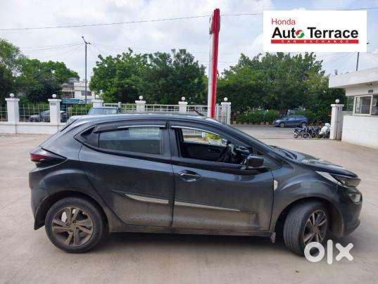Tata Altroz 1.2 Xz Plus Dark Edition, 2022, Petrol