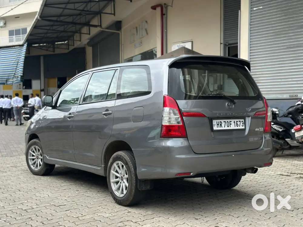 Toyota Innova 2012 Diesel Well Maintained