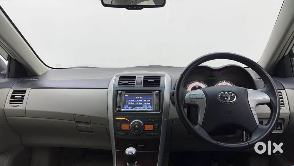 Toyota Corolla Altis 1.8 G, 2013, Petrol