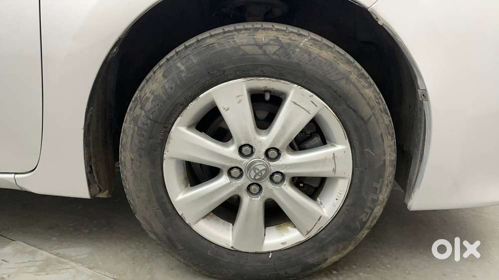 Toyota Corolla Altis G At, 2015, Petrol