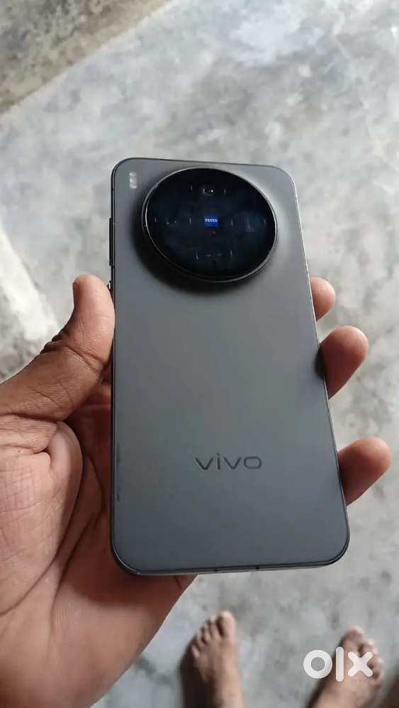 Vivo x300 (12/256) mint condition