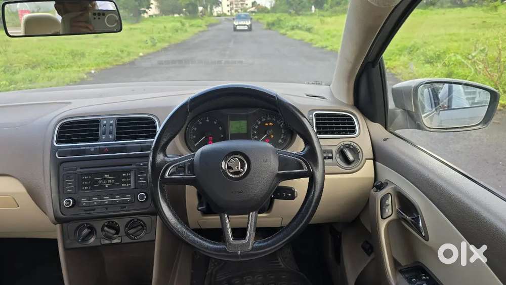 Skoda Rapid 1.6 Mpi Ambition Plus