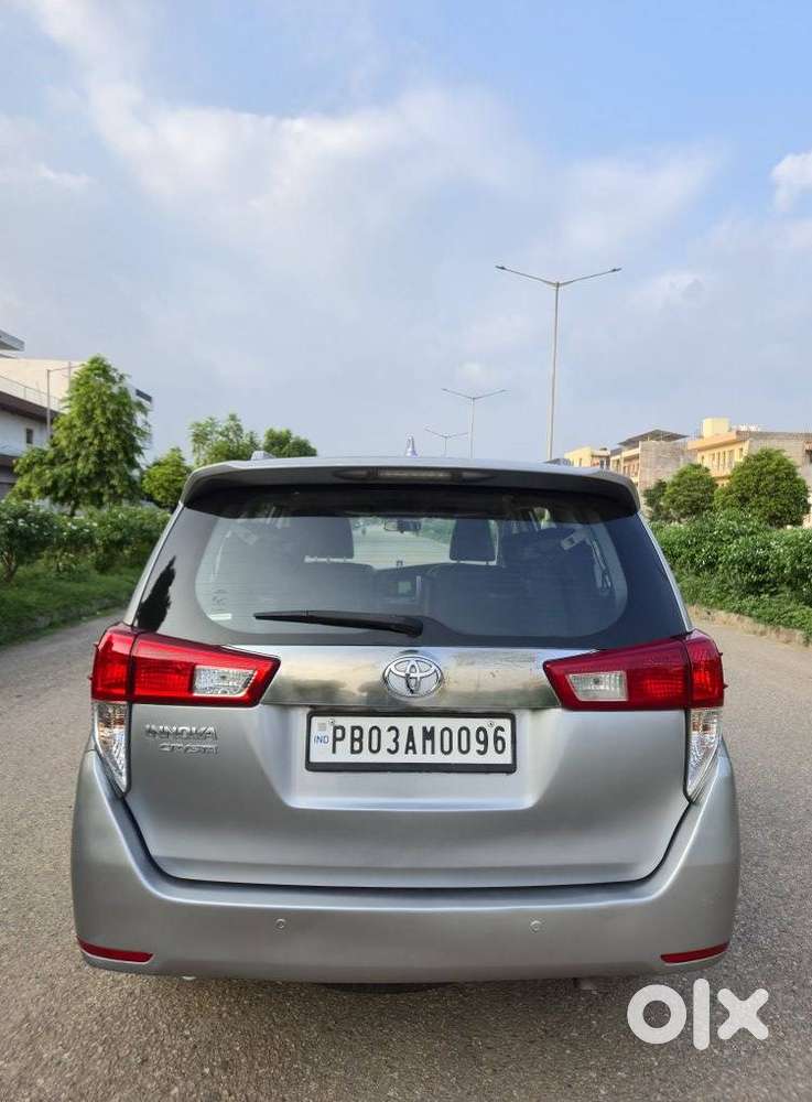 Toyota Innova Crysta 2.4 Z 7 Str, 2016, Diesel