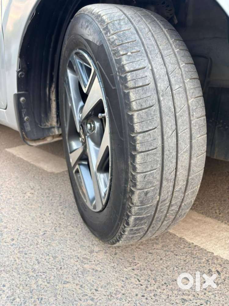 Hyundai Aura Sx 1.2 (o) Petrol, 2021, Petrol