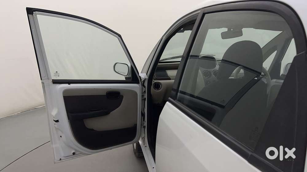 Tata Nano Xta, 2016, Petrol