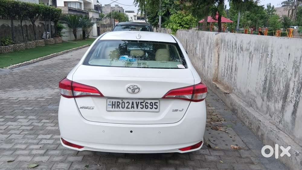 Toyota Yaris Petrol Manual 2021