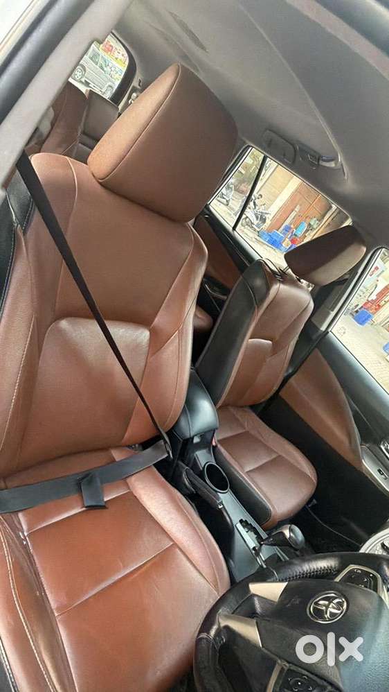 Toyota Innova Crysta 2017 Diesel 85000 Km Driven