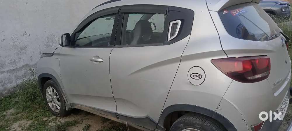 Mahindra Kuv100 Nxt Petrol 2017