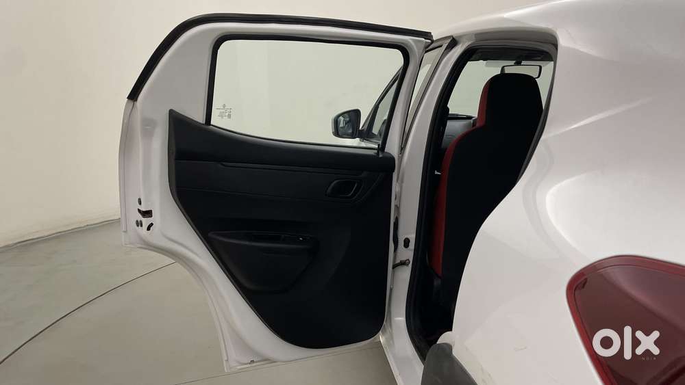 Renault Kwid 1.0 Rxt Amt, 2022, Petrol
