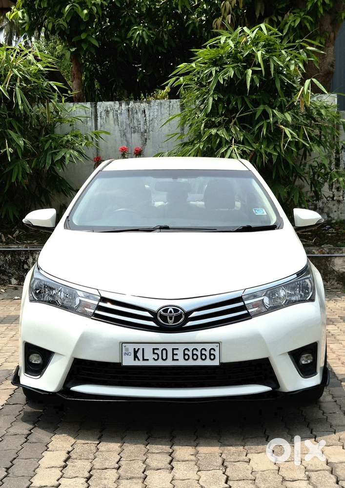 Toyota Corolla Altis 2016