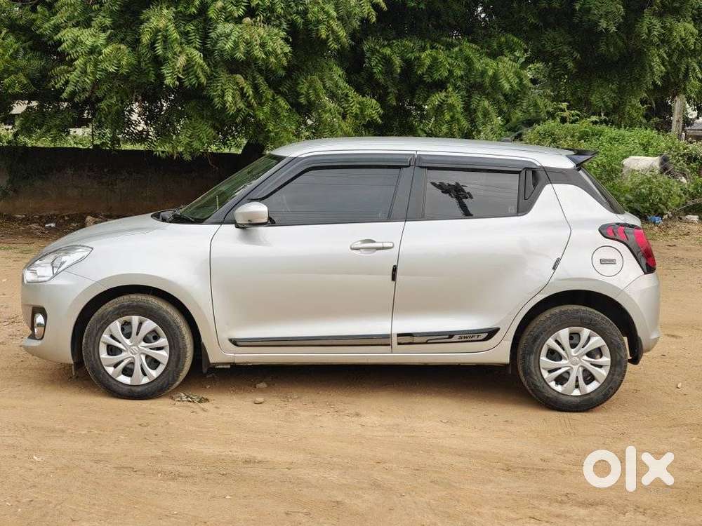 Maruti Suzuki Swift Vxi Optional, 2023, Petrol