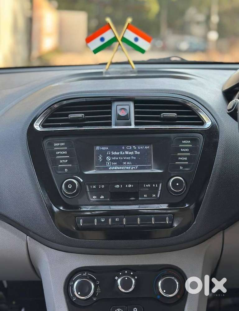 Tata Tiago 1.2 Revotron Xza, 2017, Petrol