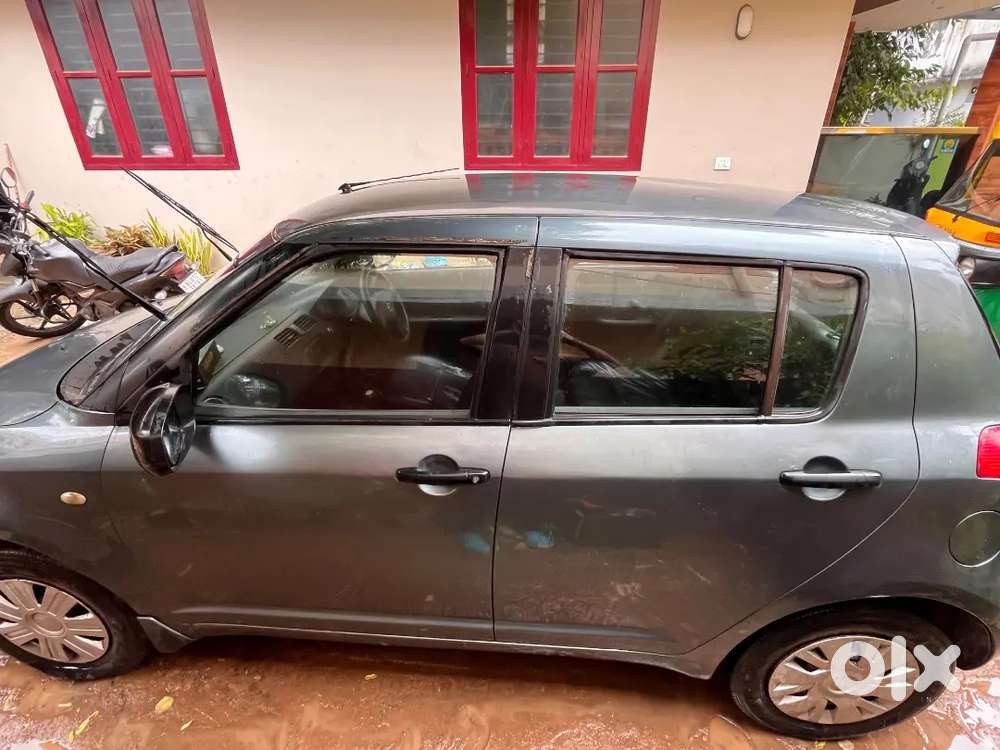Maruti Swift Vxi 2005