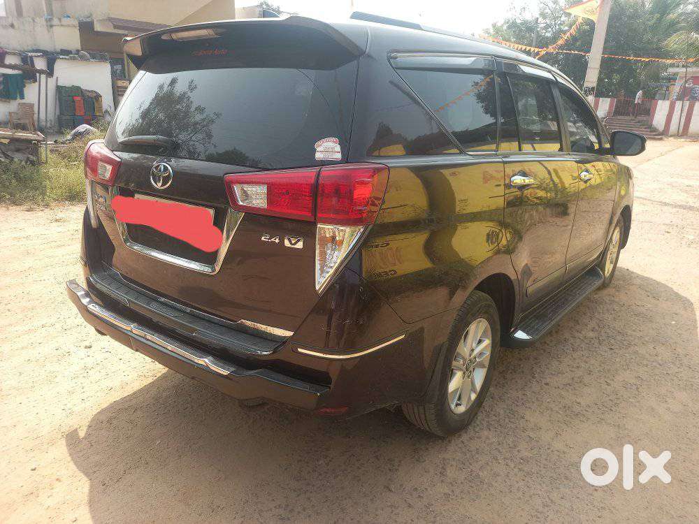 Toyota Innova Crysta 2.4 V 7 Str, 2017, Diesel