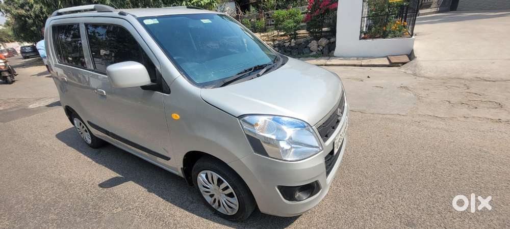 Maruti Suzuki Wagon R Vxi Amt1.2, 2017, Petrol