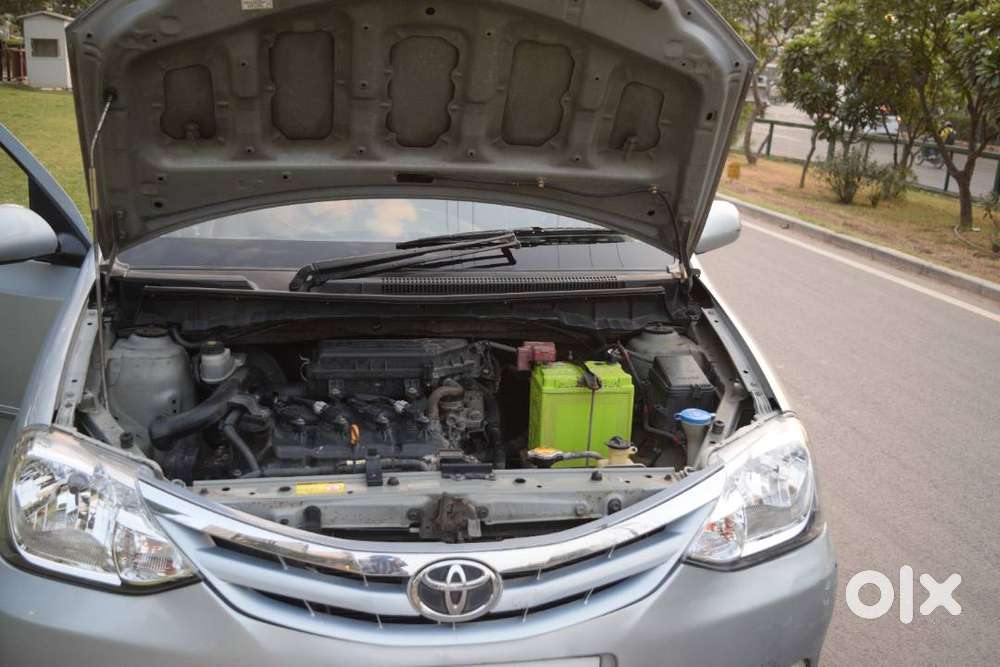 Toyota Etios Eh-gs Serene Bluish Silver