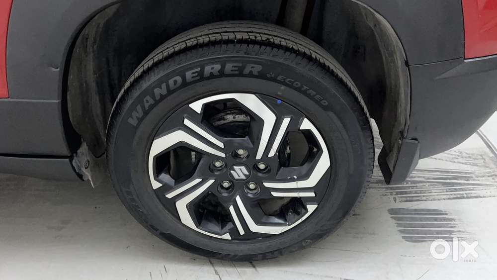 Maruti Suzuki Vitara Brezza 1.5 Zxi Plus At Dual Tone, 2022, Petrol