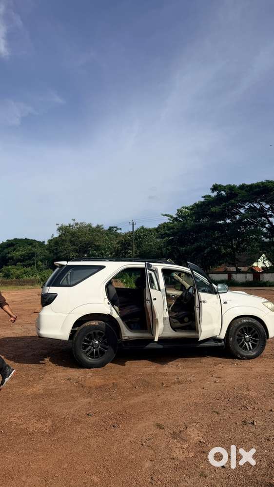 Toyota Fortuner Diesel 2010