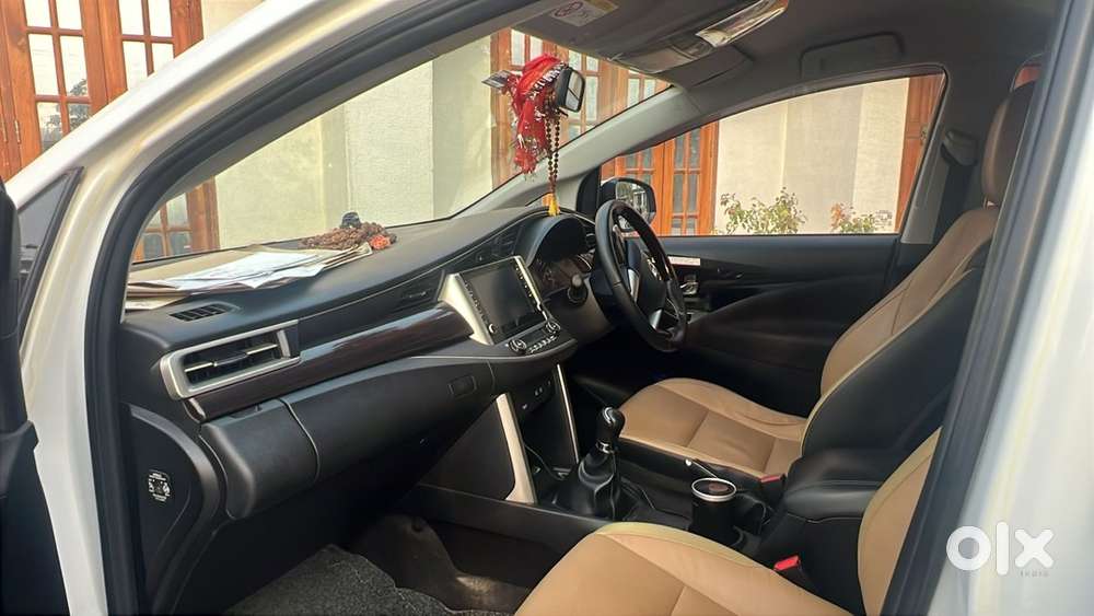 Top Model Toyota Innova Crysta 2023 Diesel Manual