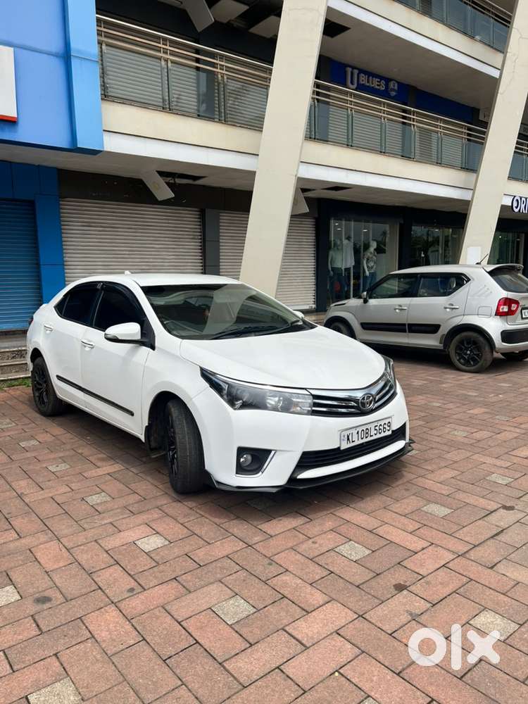 2015 Toyota Corolla Altis