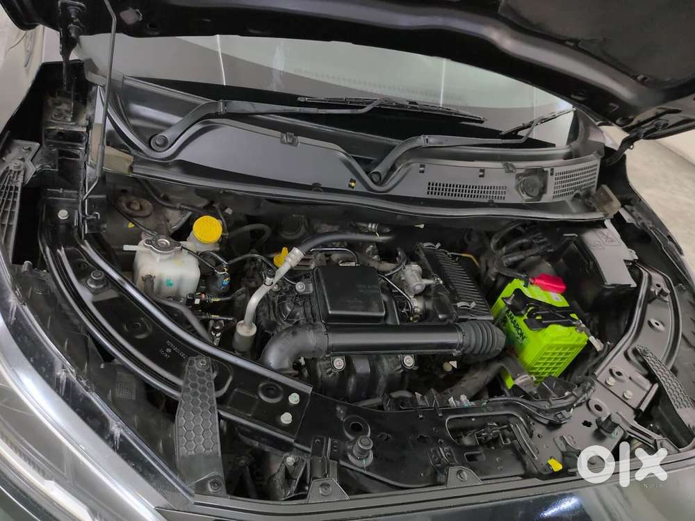 Nissan Magnite 1.0 Xv Premium, 2023, Petrol